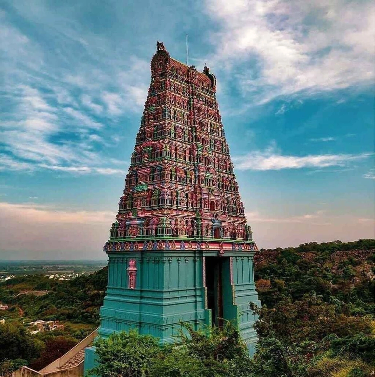 Thiruthani Murugan Temple: Arupadai Veedu Murugan Temple Tour Package