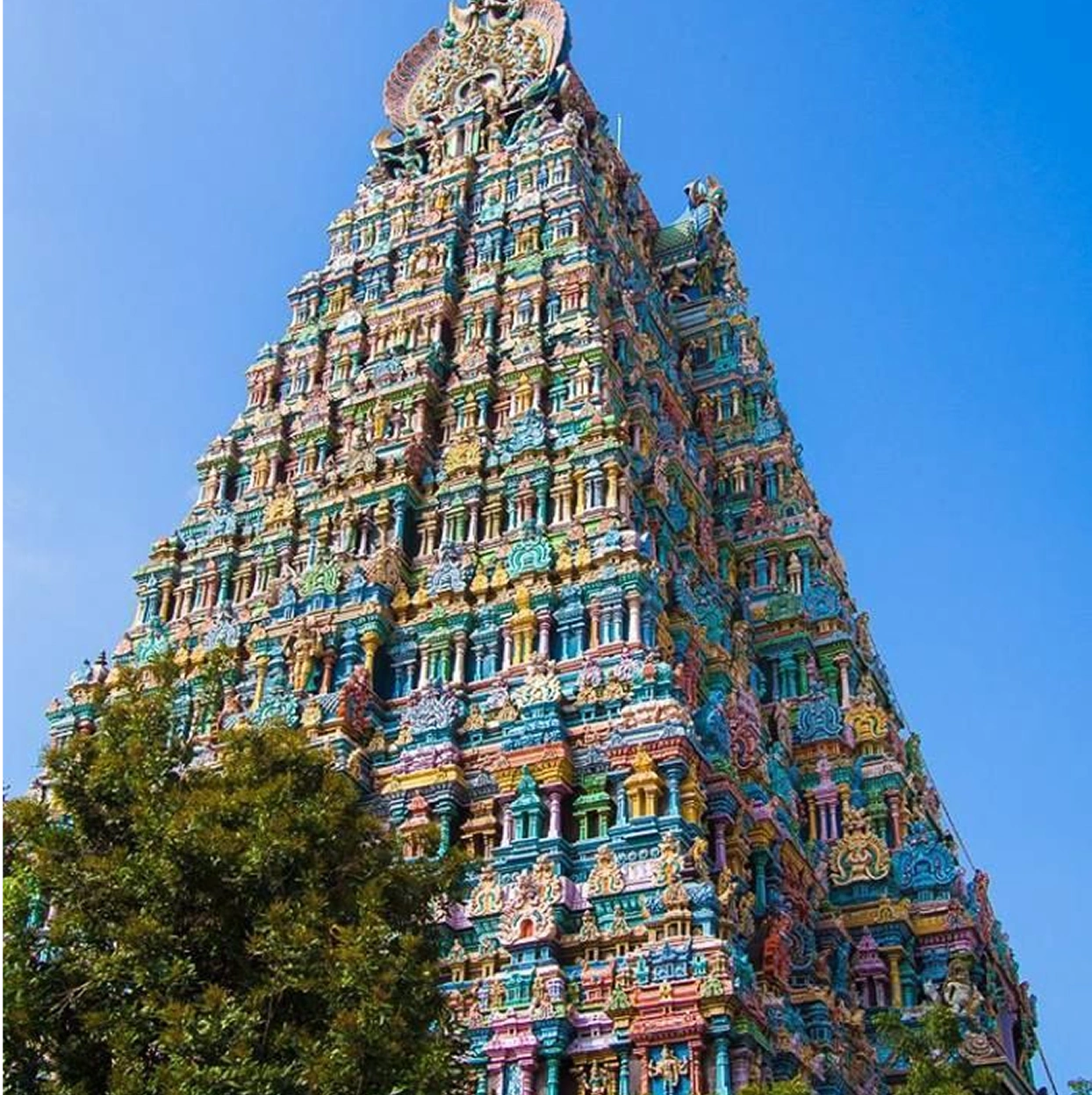 Meenakshi Amman Temple in Madurai, Tamil Nadu, India.
