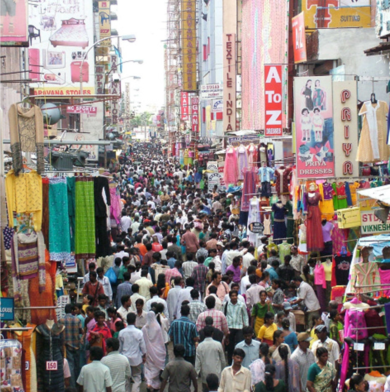 crowded street chennai