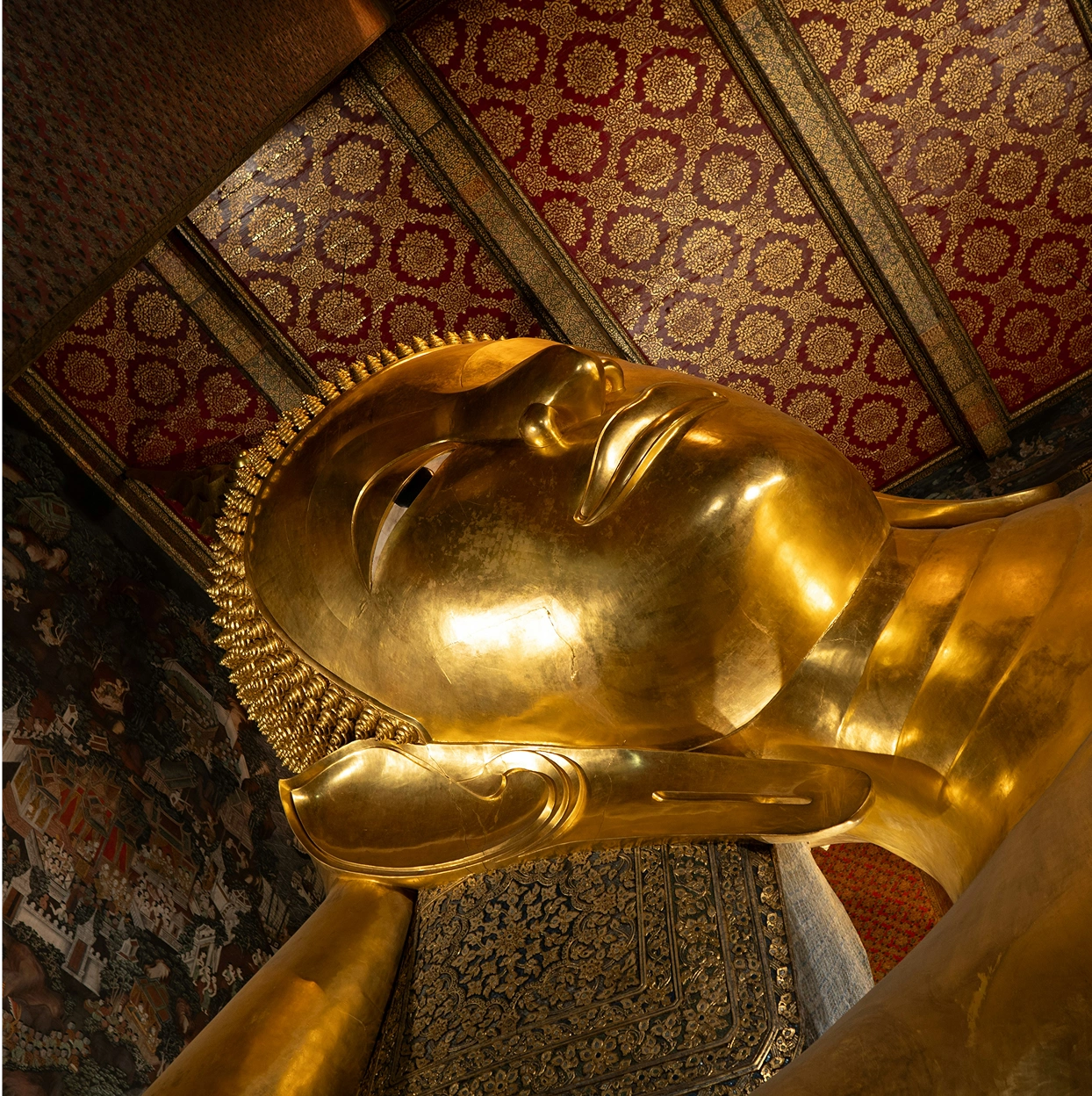 Reclining Buddha at Wat Pho Bangkok – Thailand Tour