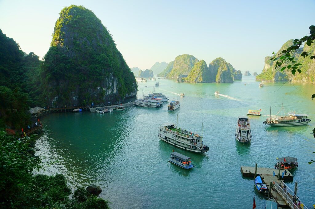 Hanoi Halong Bay tour